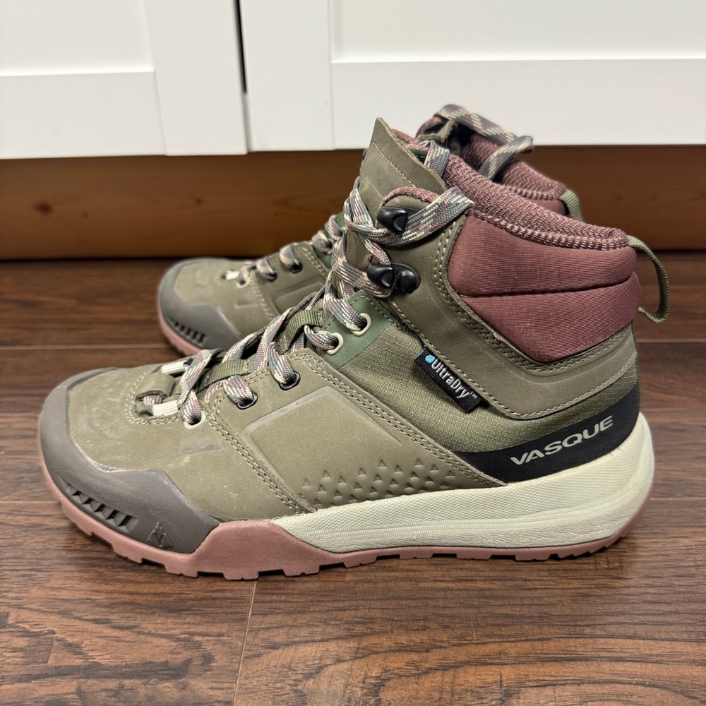 VASQUE ULTRA DRY HIKING BOOTS GRAY GREEN MAUVE BROWN